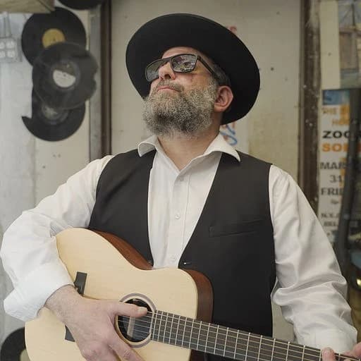 Gedalya Folk Rock Rabbi