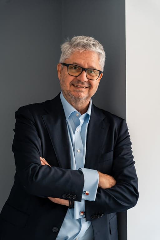 frankuhess profile