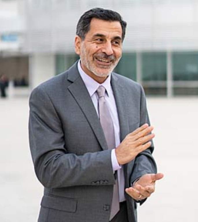 Feras Alhlou