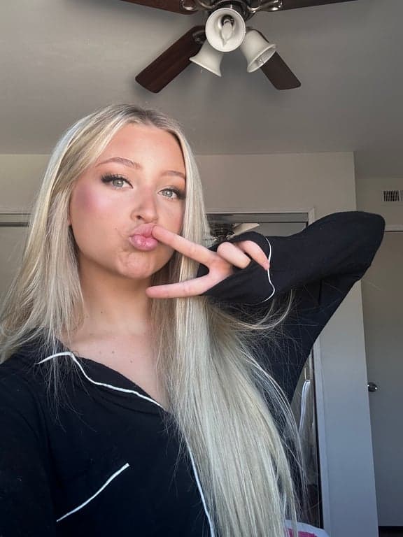 elizabeth-brooklyn-blair profile