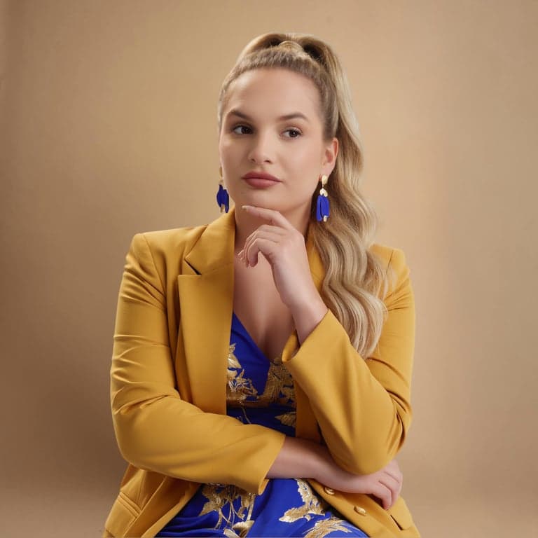 andrea-lugilde profile