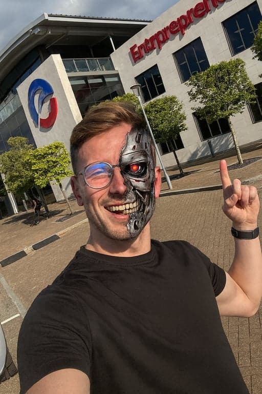 elliott-botterill profile