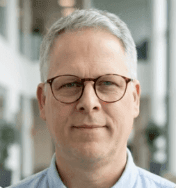 simon-roberts profile