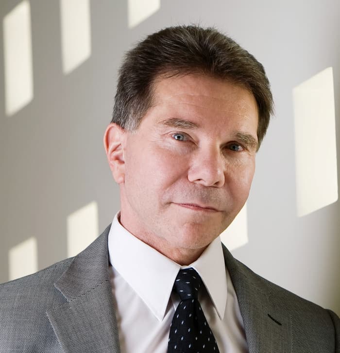 robert-cialdini profile