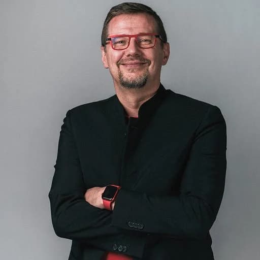 Bart van IKAg