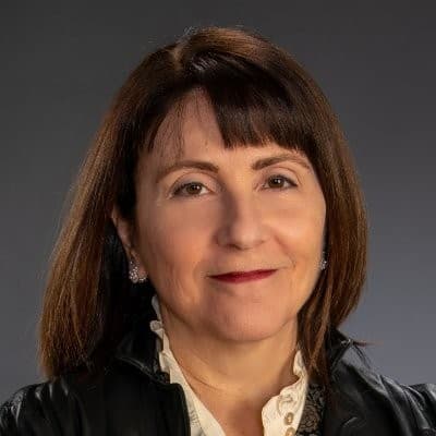 lisa-barrett profile